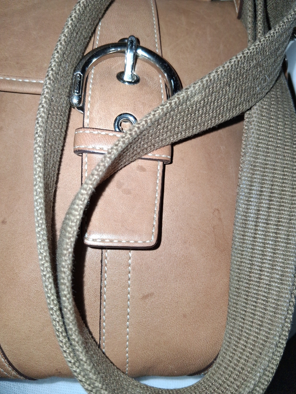 Coach Soho Camel Tan Leather Y2K Era with Buckle Strap ,Silver Hardware,COA INC. - Picture 7 of 15